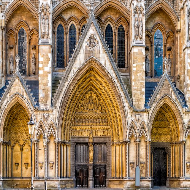 London: Westminster Abbey Skip-the-line Entry & Guided Tour - St. Margaret’s Church adds a different religious story