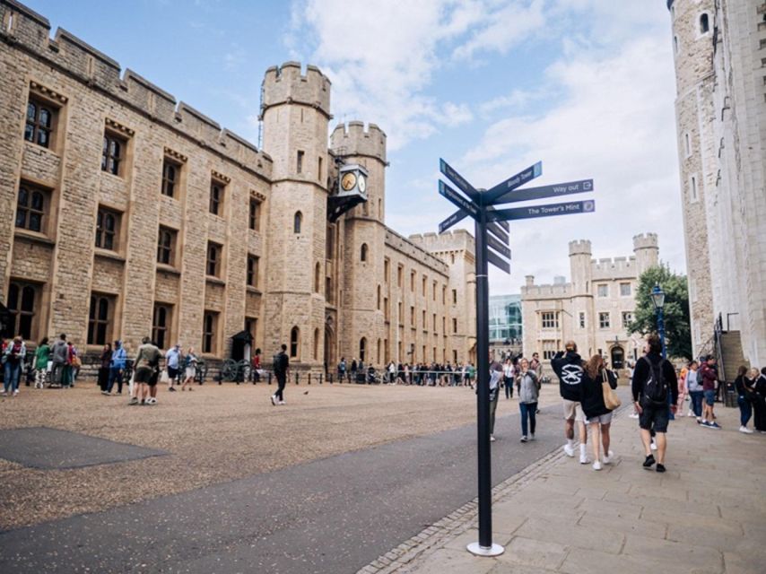 London: Westminster Abbey, Tower of London and Boat Tour - Westminster Abbey: the best place to begin