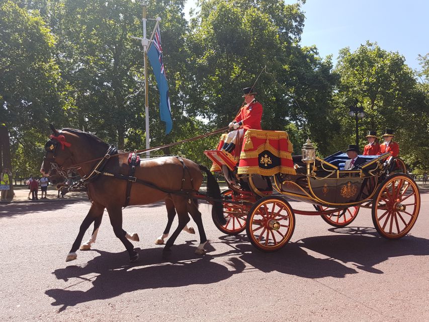 London: Westminster Tour and Churchill War Rooms Visit - What the guides add to the experience