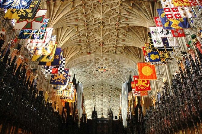 London, Windsor Castle, Hampton Court Palace with Free Snack Pack - The snack pack between palaces