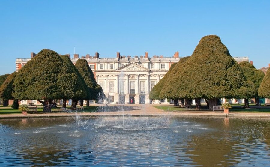 London: Windsor Castle & Henry VIII's Hampton Court Palace - Time, comfort, and the cost of the day