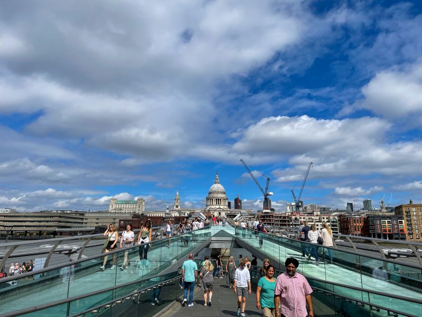London: Witches and History Bankside Walking Tour - Starting beside Southwark Cathedral