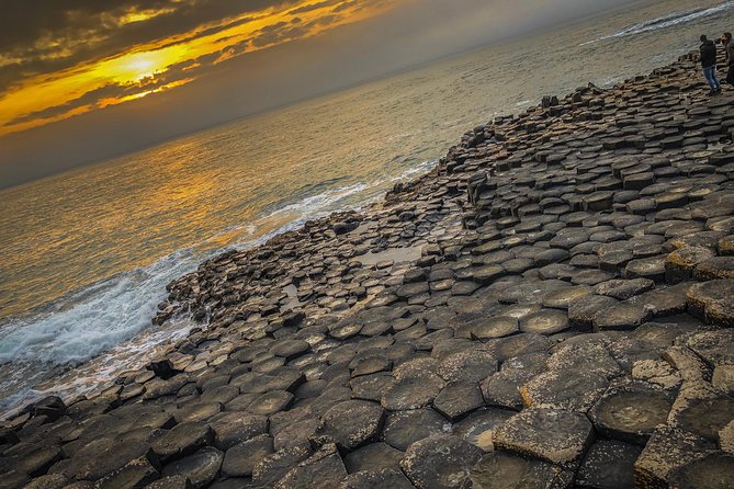 Luxury Giants Causeway Tour in Mercedes + FREE Belfast Mural Tour - Ballintoy Harbour and White Park Bay