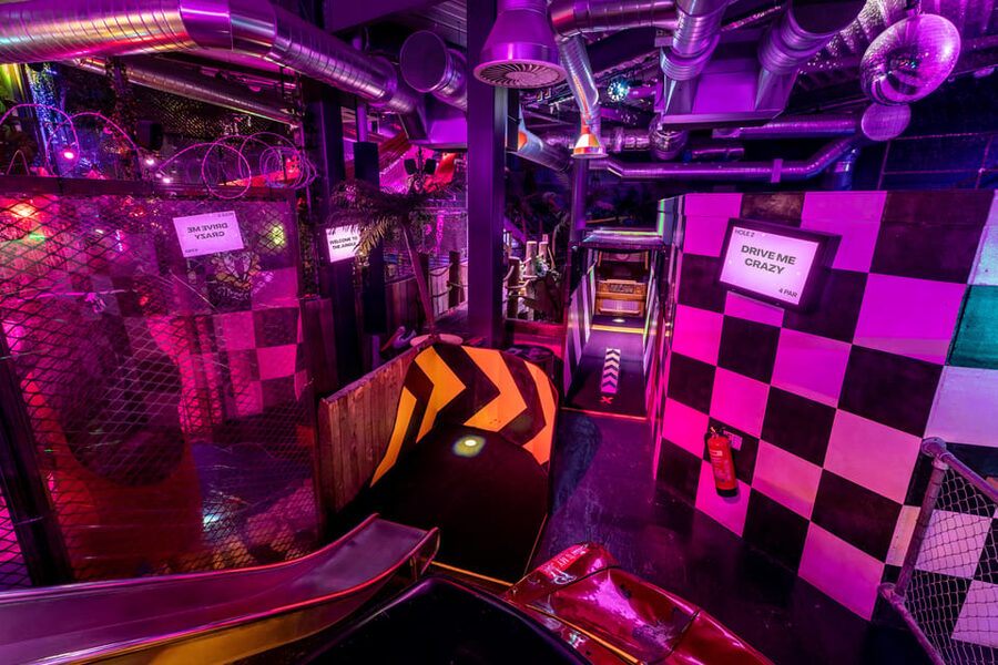 Manchester: Junkyard Golf Club Tickets for 9 or 18 Holes - Booking flexibility and useful timing advice