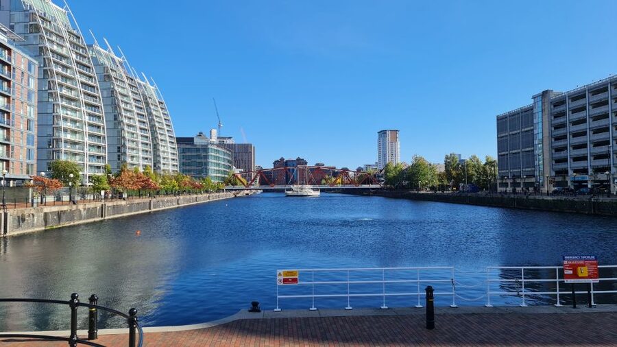 Manchester: Media City & The Quays Guided Walking Tour - Old photographs and the changing face of Salford Quays