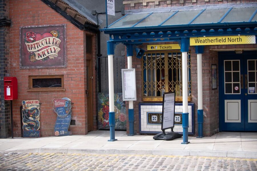 Manchester: The Coronation Street Experience - Walking Weatherfield with a live guide