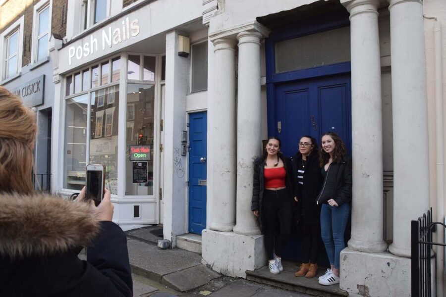 Notting Hill Walking Tour - Pastel streets, Banksy, and details you could miss alone