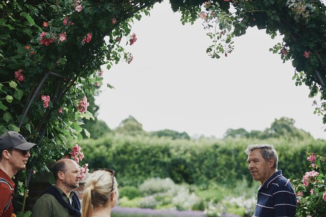 Notting Hill Walking Tour with Cream Tea - Kensington Gardens and Princess Diana’s memorial