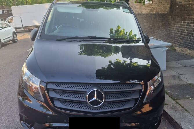One Way Taxi Transfer from Stansted Airport to London - How airport pickup and flight monitoring work