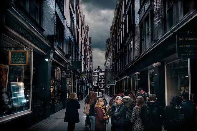 Original Harry Potter Locations Tour - Guided Tour of London - Finishing by the Palace Theatre