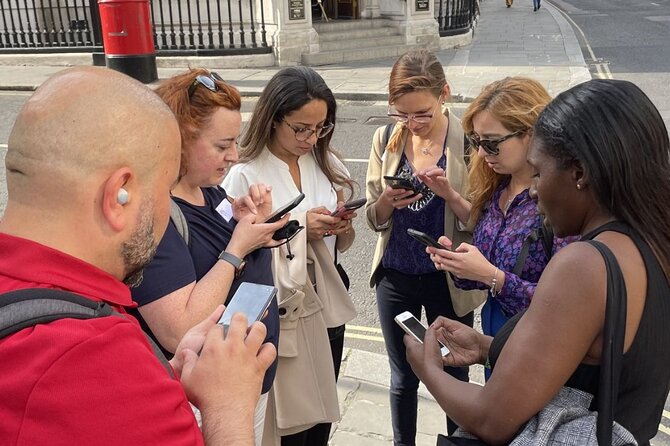 Outdoor Adventure Game in London - How the riddles shape the experience