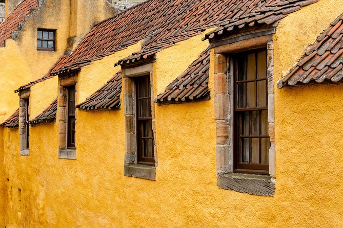 Outlander Adventure Day Tour from Glasgow Including Admissions - Falkland, standing in for 1940s Inverness