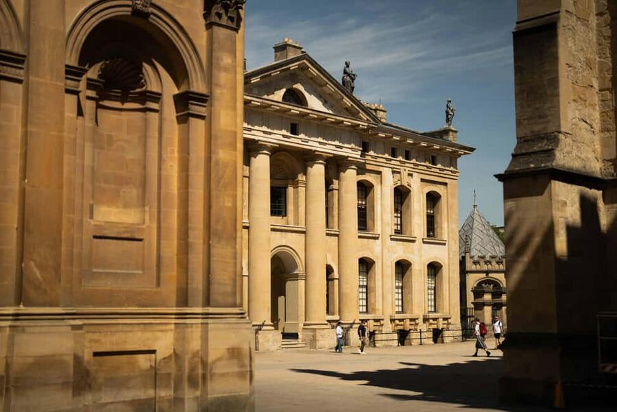 Oxford: Alumni-Led Walking Tour w/New College Entry Option - Key points to know before you book