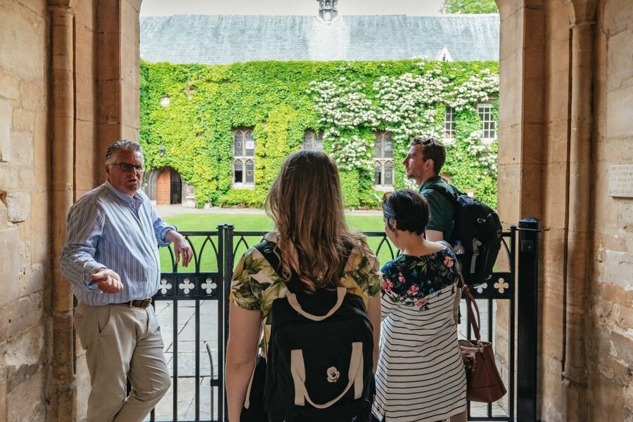 Oxford: City and University Tour, including college entry - Radcliffe Camera, Sheldonian Theatre, and Hertford’s Bridge of Sighs