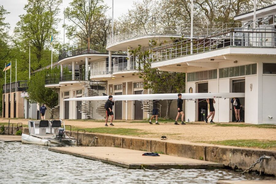 Oxford: Evening Sightseeing River Cruise with a Cocktail - The University College Boat Houses