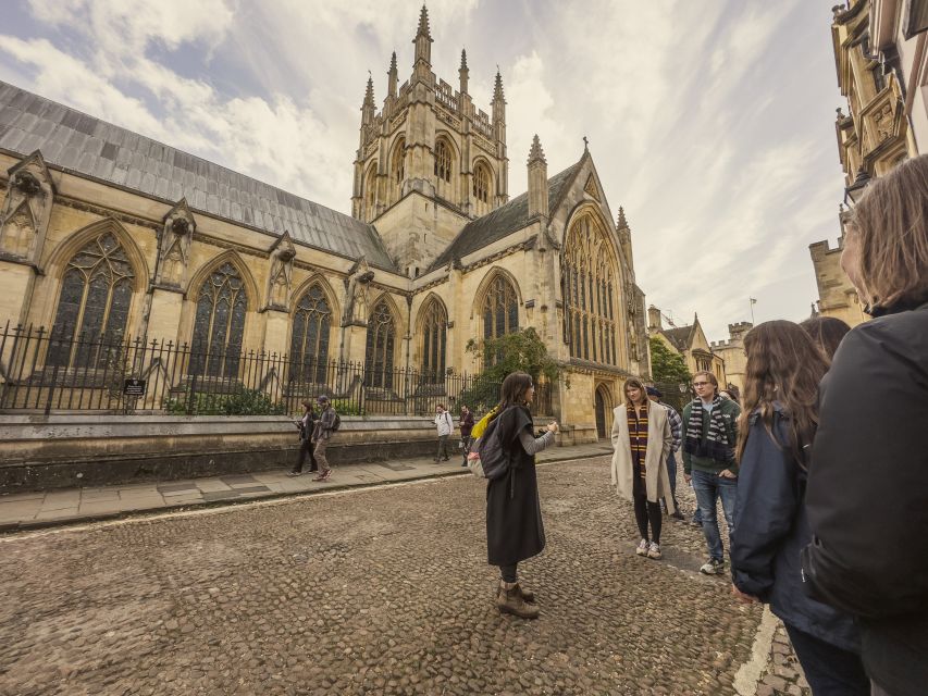 Oxford: Harry Potter Walking Tour Including New College - Walking through New College’s Hogwarts spaces