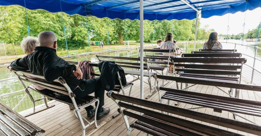 Oxford: River Thames Sightseeing Cruise - Onboard comfort, seating, and weather