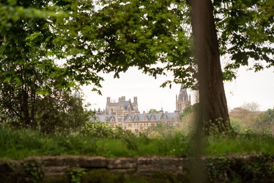 Oxford: Sightseeing River Cruise with Afternoon Tea - What the guides add to the hour and a half