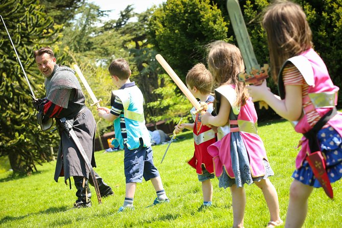 Oxford, Stratford, Cotswolds & Warwick Castle Tour from London - Guide quality, languages, and the value of commentary