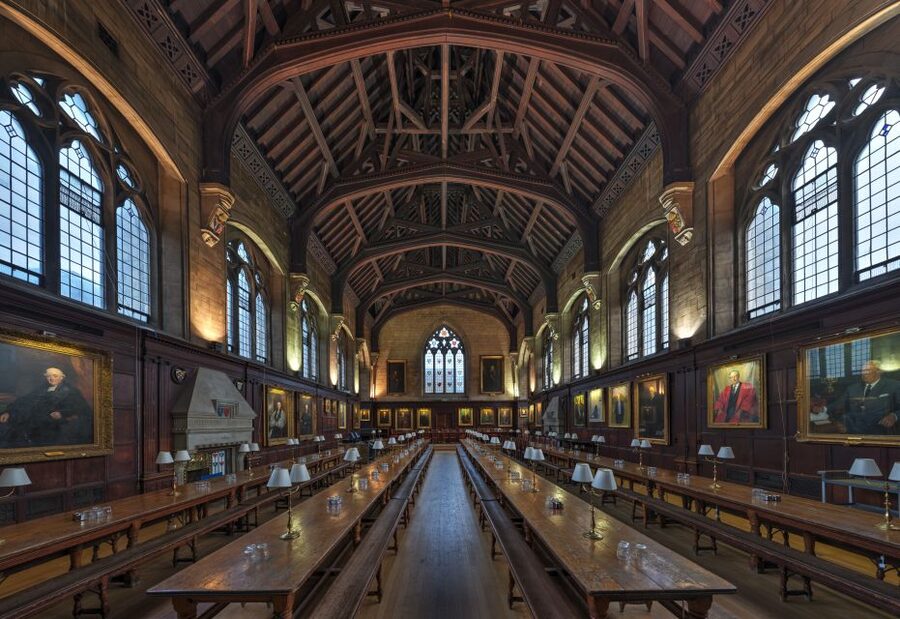 Oxford: University and City Walking Tour with Alumni Guide - Alice, Tolkien, Lewis, and the film connection