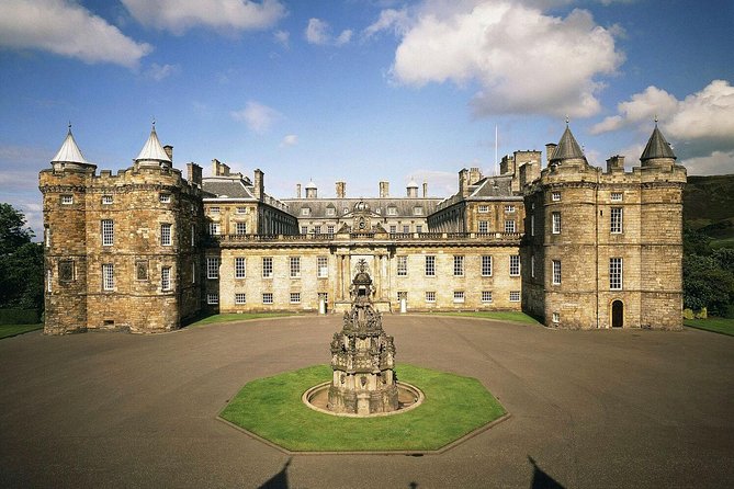 Palace of Holyroodhouse Admission Ticket - The palace rooms and Mary Queen of Scots