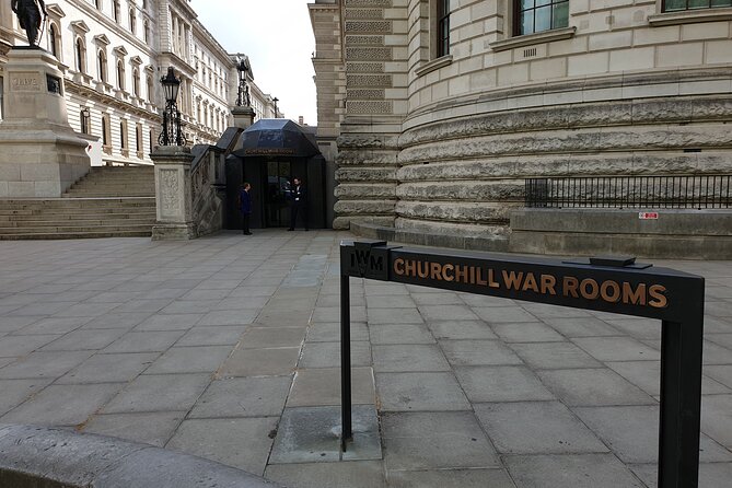 Palaces, Parliament & Power: A Walking Tour of London's Royal City - Westminster Abbey, royal weddings, and national ceremony