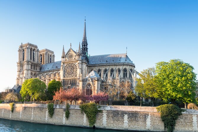 Paris Explorer Rail Tour from London with Paris Sightseeing Bus - What the day really looks like