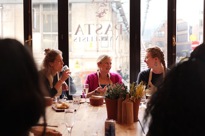 Pasta Making with Unlimited Prosecco in London's West End - A four-person class that gives beginners room to learn
