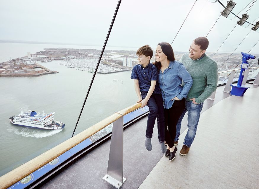 Portsmouth: Spinnaker Tower Ticket - Arriving at Spinnaker Tower in Gunwharf