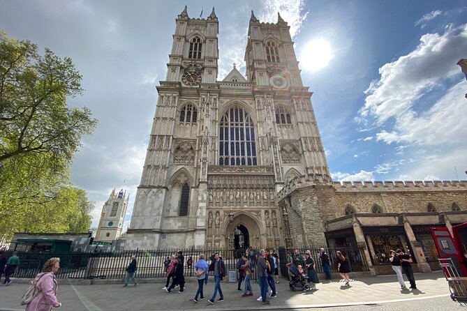 Priority Access Tour of Westminster Abbey with London Eye option - Inside Westminster Abbey with a guide