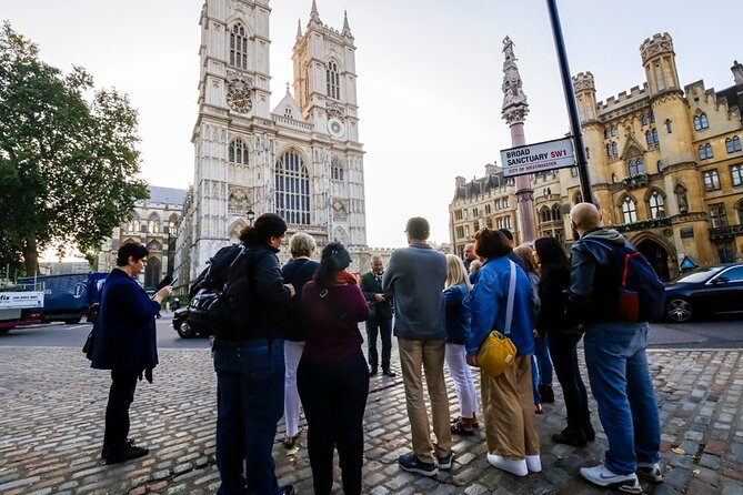 Priority Access Tour of Westminster Abbey with London Eye option - Crowds, sound, and the physical effort