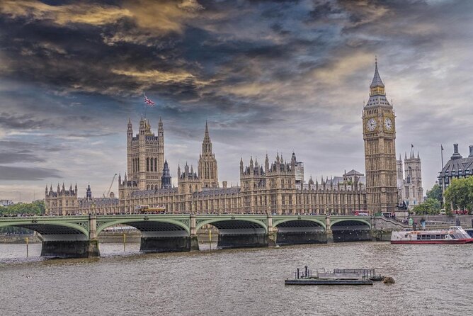 Priority Access Westminster Abbey Tour with a Professional Guide - Key points at a glance