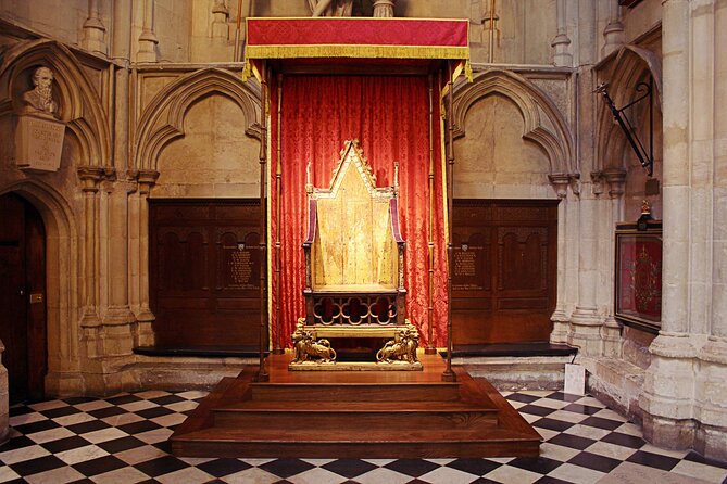 Priority Access Westminster Abbey Tour with a Professional Guide - Recent royal events inside an ancient building