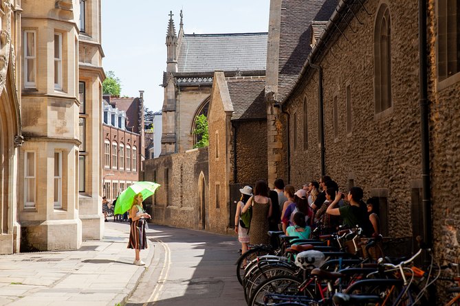 Private 2-Hour Cambridge Walking Tour With University Alumni Guide - Senate House and Cambridge’s academic heart