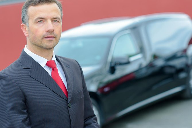 Private Airport transfer From or to Edinburgh airport (One way transfer) - Key points to know before you book
