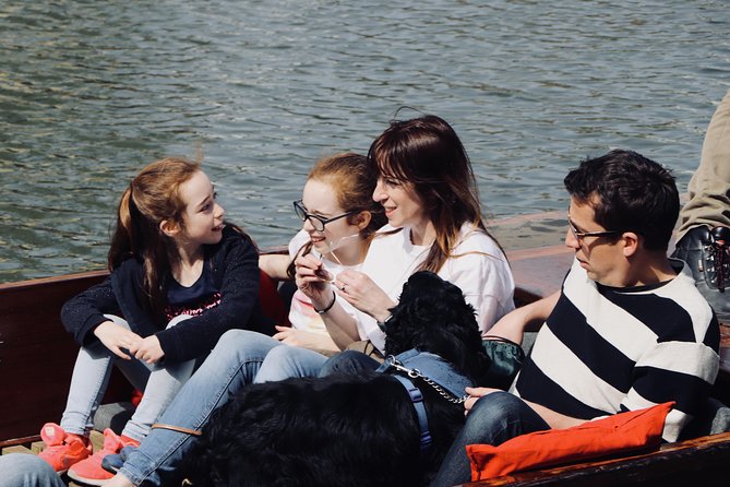 Private Chauffeur Punt Tour - Clare College and the gardens beside the river