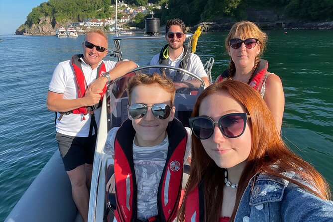 Private Coastal Boat Tour in Torquay - Seeing Torquay from the water