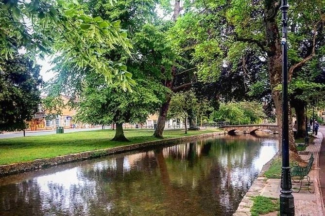 Private Cotswold Village Tour - 4th & 5th guest travel FREE - Stanway House and Fountain for a quick photograph