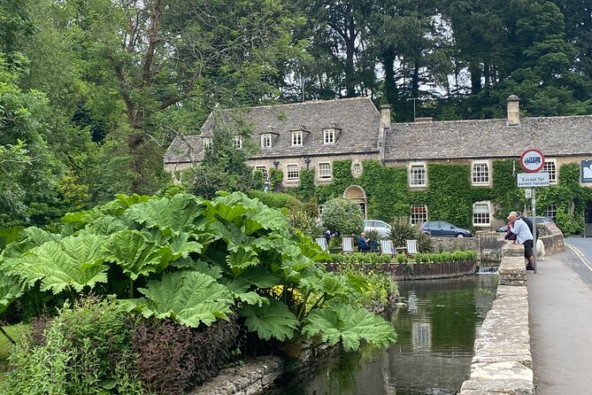 Private Cotswold Villages Day Tour see the beauty of the Villages - What the guides add to the experience