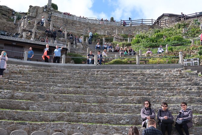 Private Day Tour from London - Stonehenge, Bath & Cotswolds - Castle Combe and the Cotswolds in 1 hour