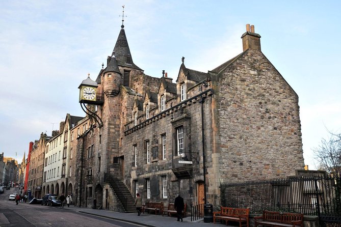 Private Edinburgh City Half-Day Tour - The guides make the biggest difference