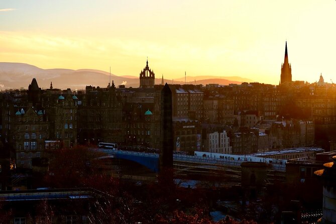 Private Food Tour of Edinburgh with Haggis, Scotch & More - Food stop: haggis, neeps and tatties