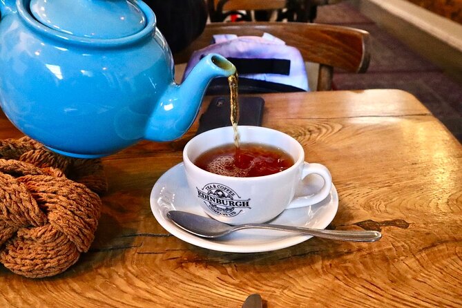 Private Food Tour of Edinburgh with Haggis, Scotch & More - Edinburgh Castle and the city view