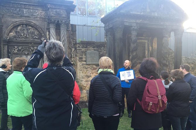Private Greyfriars Kirkyard history tour - The stories are the real centerpiece
