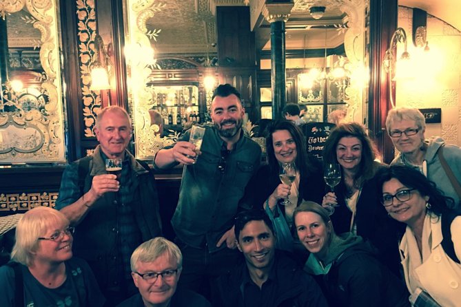 Private Group: Historical Pub Walking Tour of London - A curious house and the Princess Louise