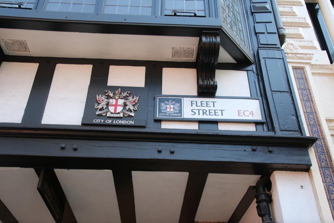 Private Group: Historical Pub Walking Tour of London - Drinks, pacing, and the real cost