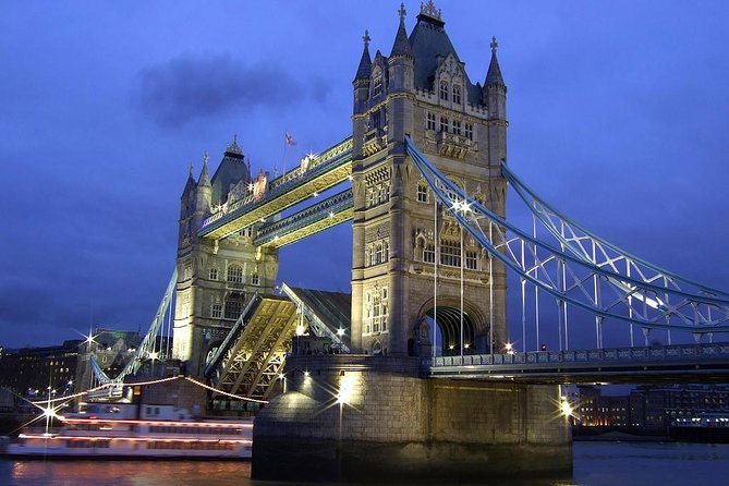 Private Guided and Chauffeured Tour of London - Westminster, Big Ben, and Buckingham Palace