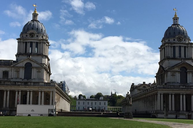 Private Guided and Chauffeured Tour of London - Harrods, luxury shopping, and the London Eye