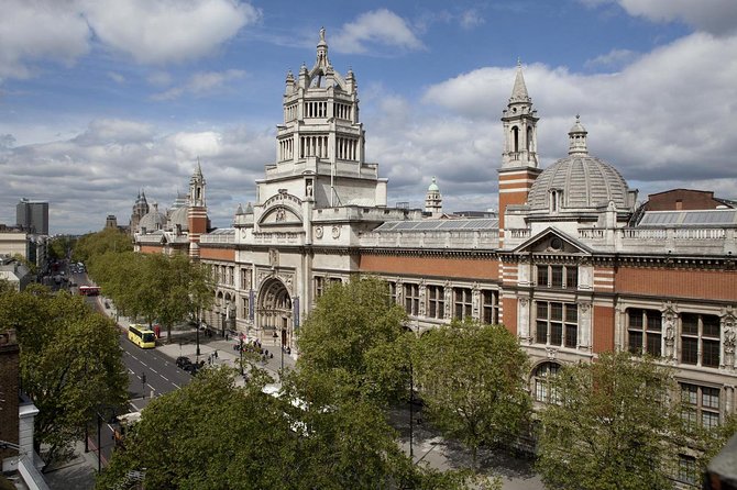Private Guided Tour of The Victoria and Albert Museum - 3 Hour - The first hour: getting your bearings