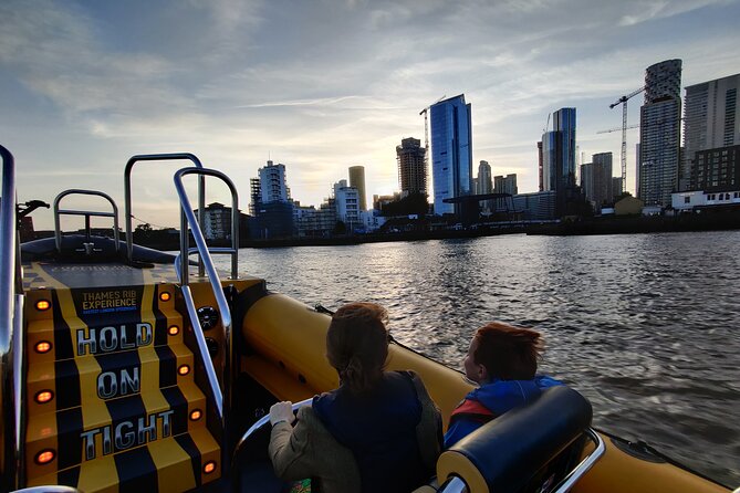 PRIVATE HIRE SPEEDBOAT 'THAMES BARRIER EXPERIENCE - 70 minutes from Embankment - The historical stop near the execution site